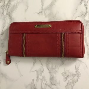 Michael Kors zip wallet